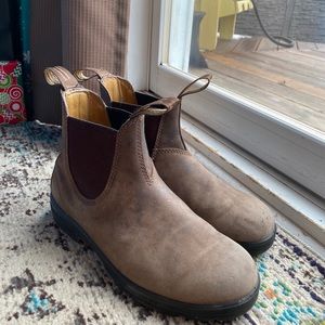 Women’s blundstones